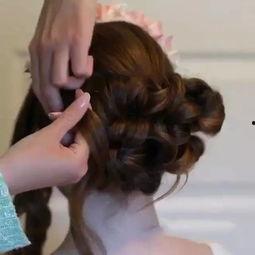 成人粉色编发教程视频,轻松打造甜美成人发型