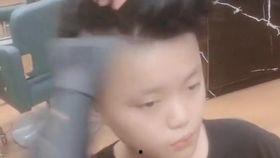 理发视频成人男士,打造型男风采的必备步骤