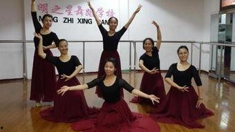 新疆成人独舞视频教学,视频教程带你领略民族风情