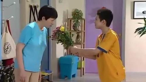 成人爸妈送花的视频