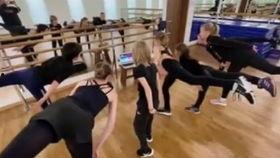 成人软功训练组合视频