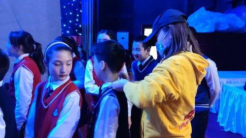 成人单人和尚表演视频,成人舞蹈表演视频赏析