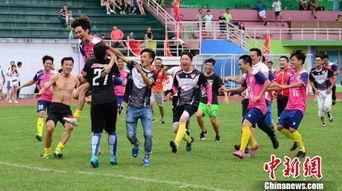 业余足球成人训练视频,提升技巧与体能的实战指南  第2张