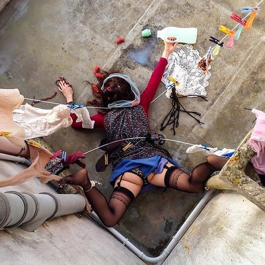 成人摔倒姿势视频,揭秘成人摔倒的常见姿势与预防策略  第3张