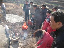 成人祭拜祖宗视频,成人祭祖仪式的深情演绎  第1张
